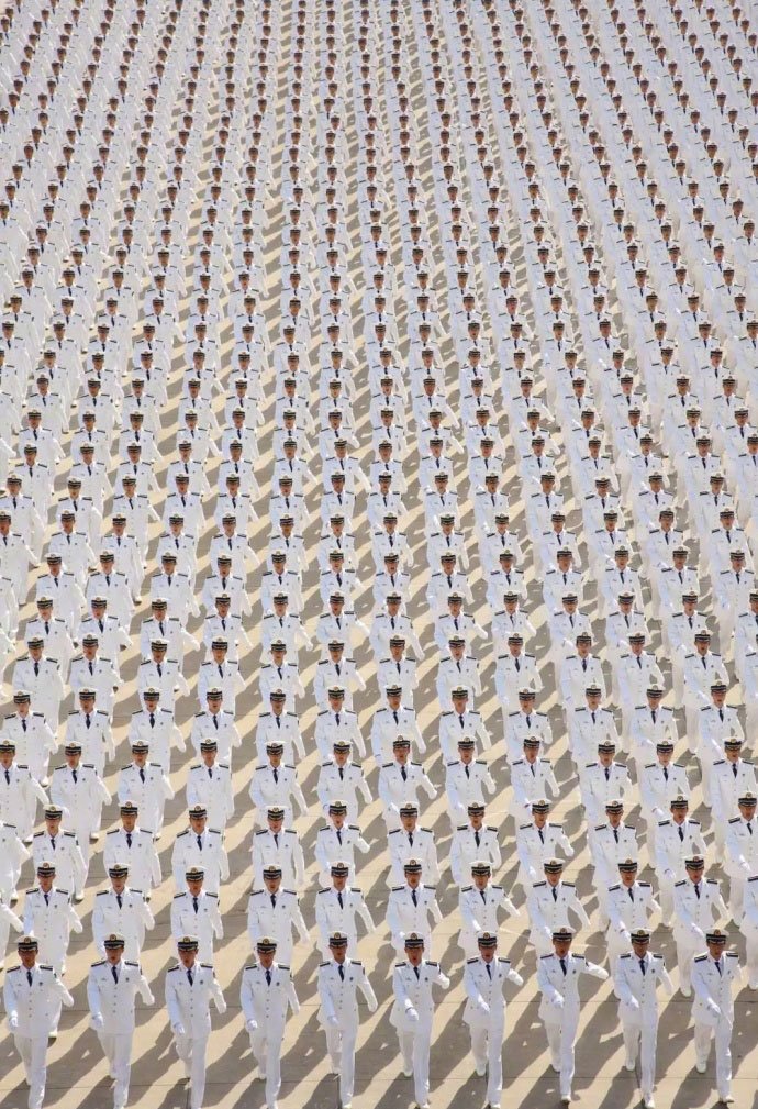 690x1009, 210 Kb / строй, военные, солдаты, форма, белое, фуражка