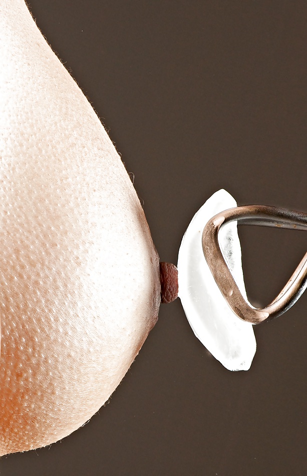 613x952, 171 Kb / титька, лед