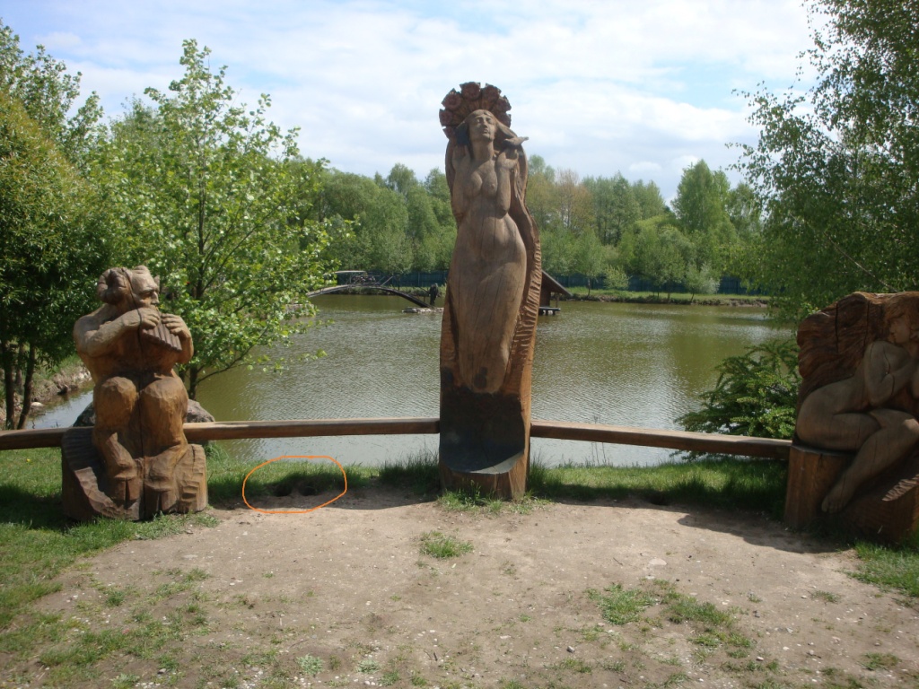 1024x768, 362 Kb / Сатир, влюблённый, флейта пана, возлюбленная, копыта