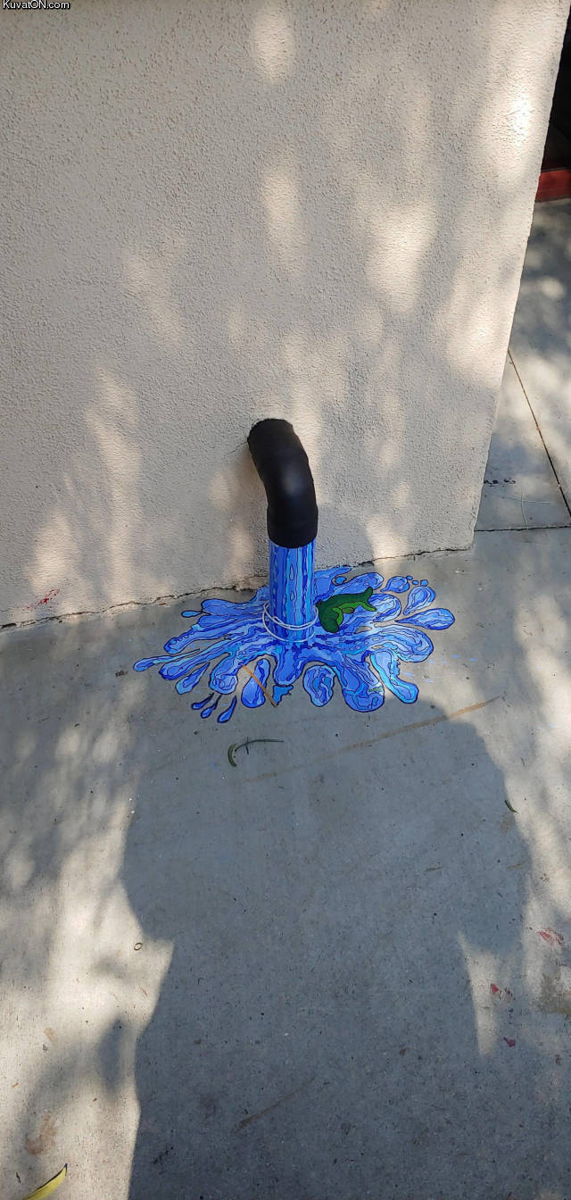 640x1344, 129 Kb / граффити, труба