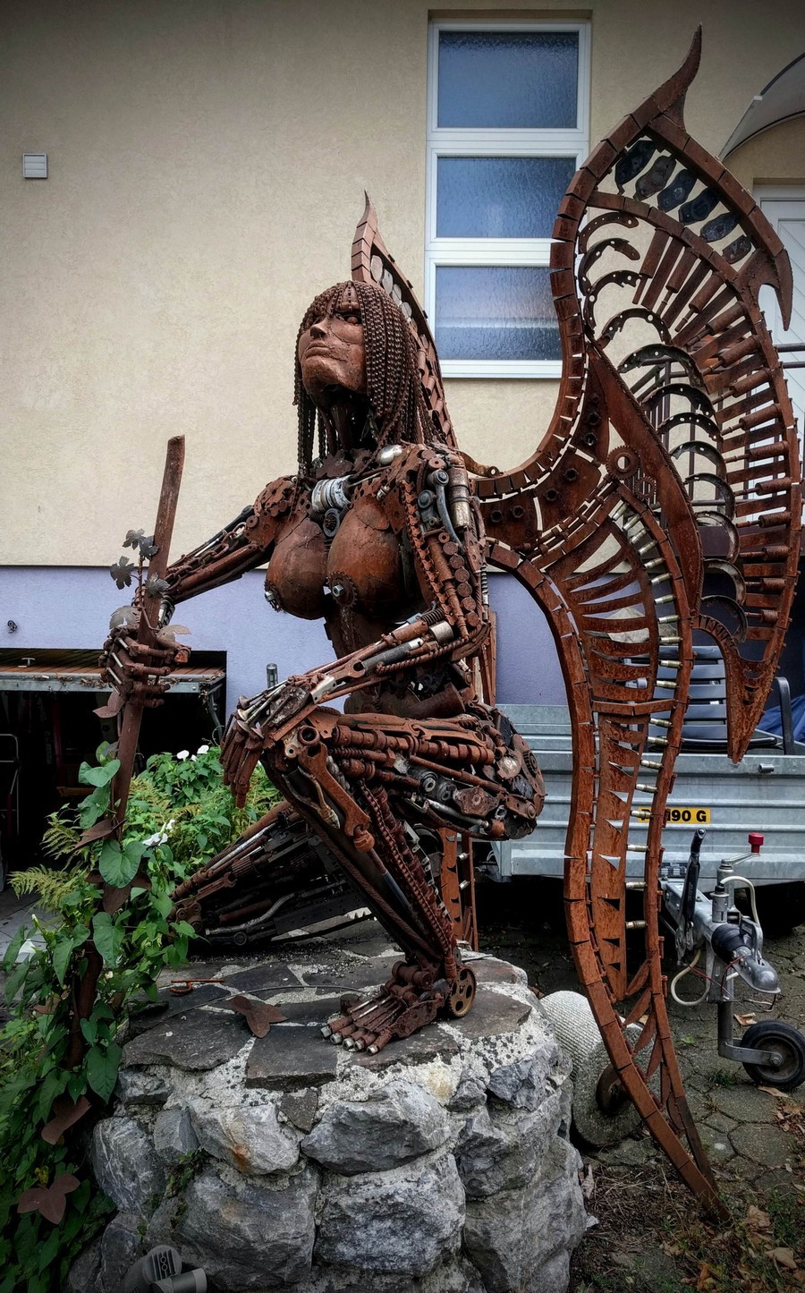 900x1445, 461 Kb / ангел, скульптура, железо