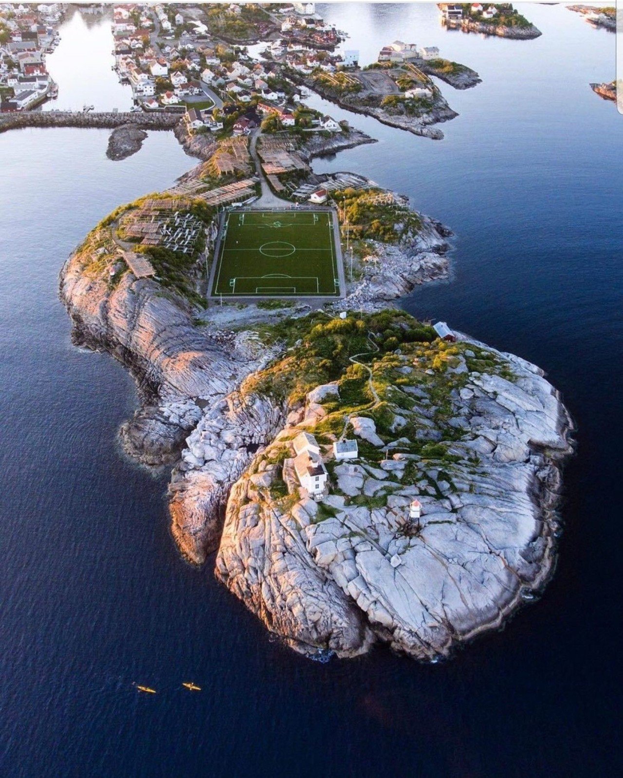 1280x1599, 447 Kb / остров, камни, стадион, футбольное поле