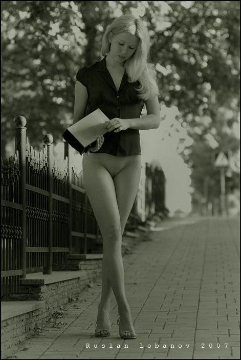 471x702, 124 Kb / забор, ч/б