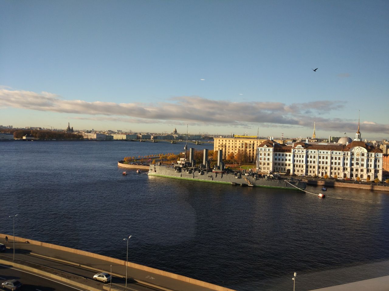 1280x960, 165 Kb / Санкт-Петербург,  гостиница,  Аврора,  Нева,  вода