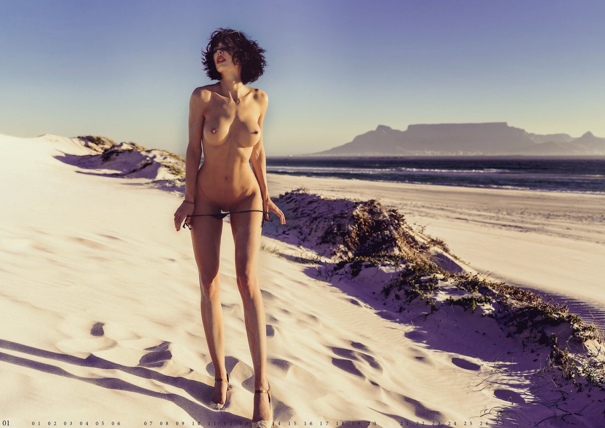 1200x850, 146 Kb / брюнетка, песок, голая, барханы, Milo Moire