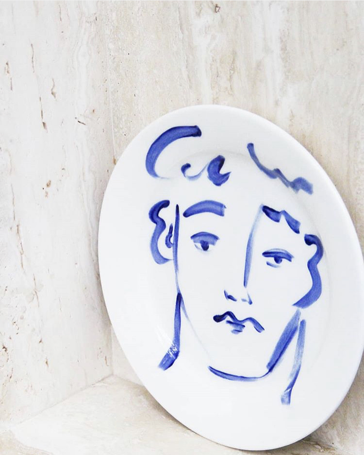 750x936, 393 Kb / тарелка, лицо, рисунок, юноша