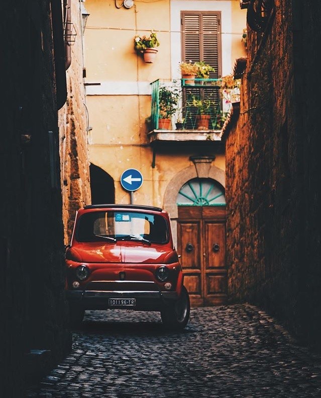 639x791, 140 Kb / автомобиль, улица, двери, знак