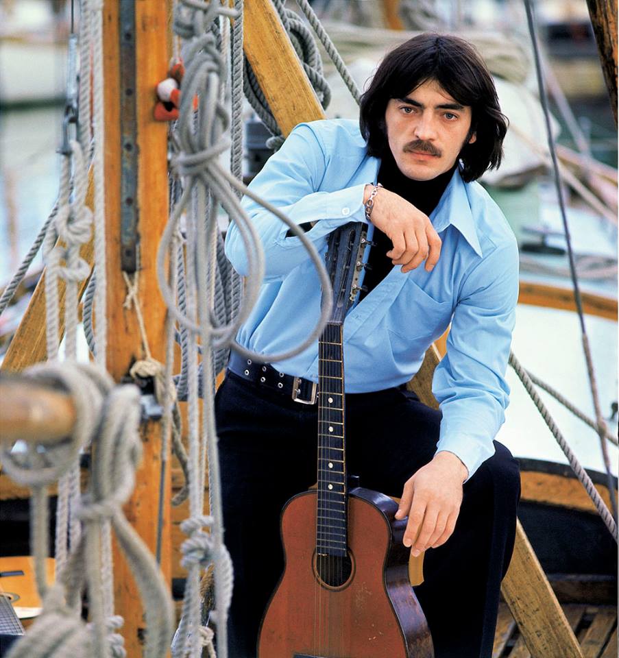 903x960, 116 Kb / боярский, канаты, палуба, гитара