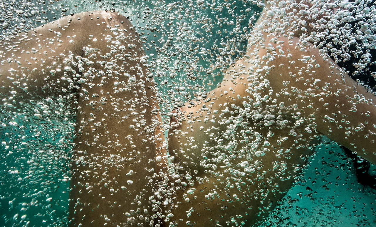 1280x771, 601 Kb / под водой, пузыри