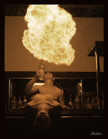 450x582, 191 Kb / бармен, огонь, бутылка, коктейль молотова