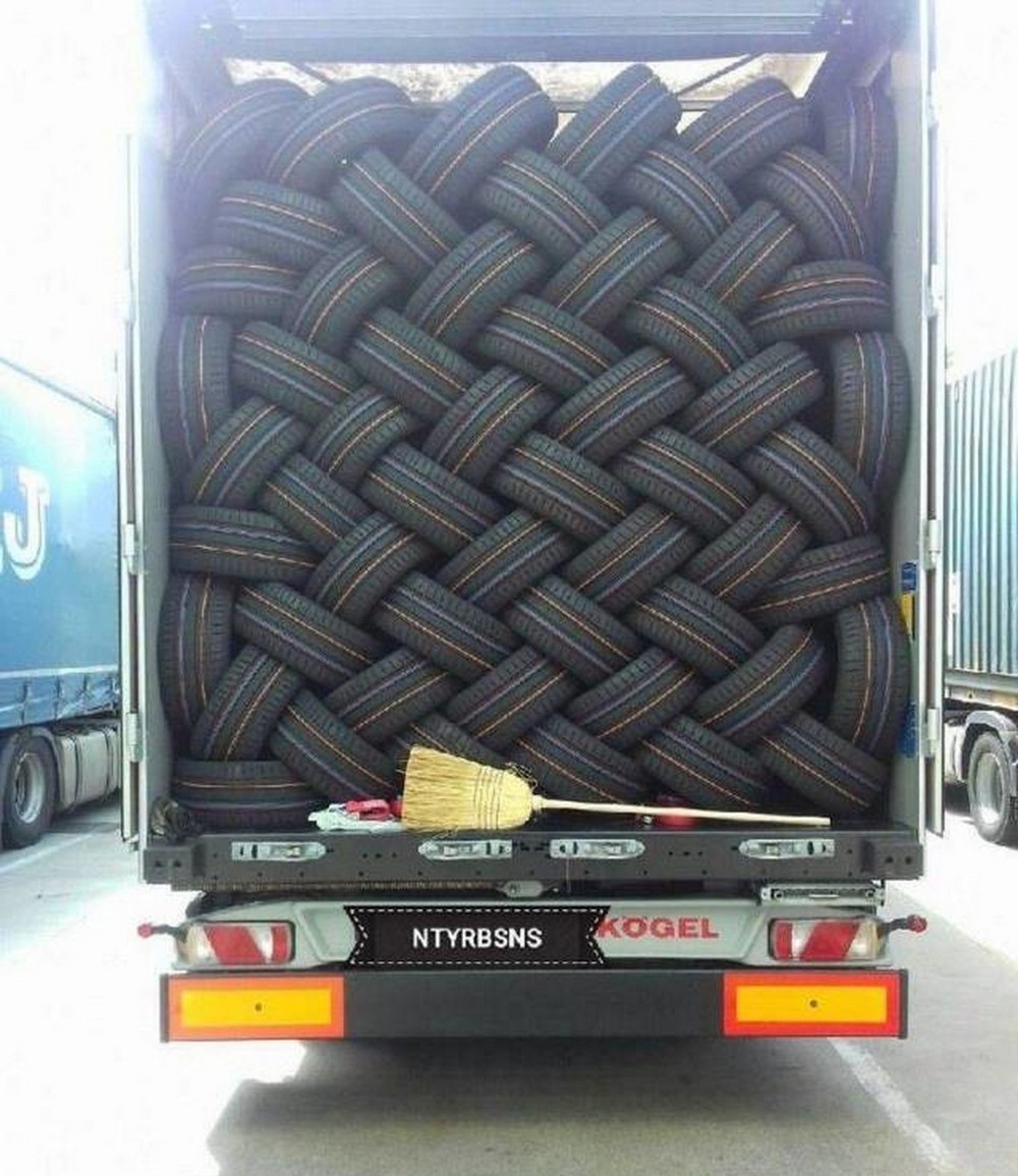 1000x1155, 222 Kb / шины, метла