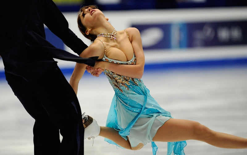 800x501, 140 Kb / фигурное катание, фигуристка, лед, коньки, платье