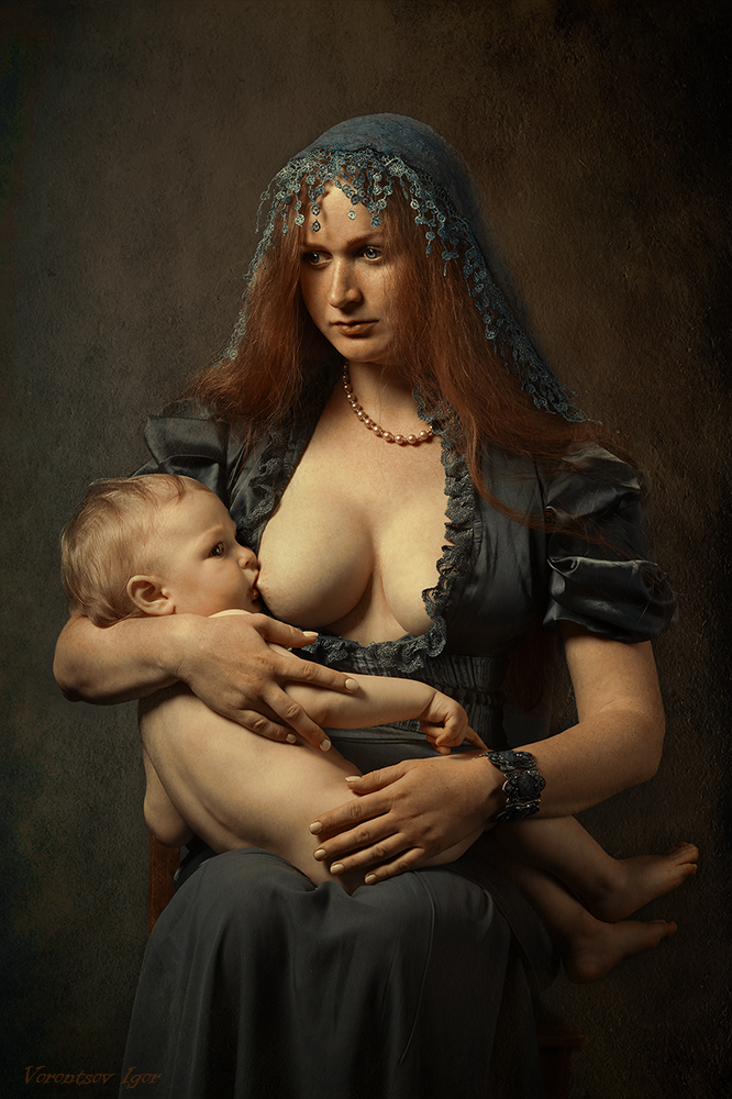 666x1000, 460 Kb / женщина, ребенок, рыжая, украшения, сытные, титьки