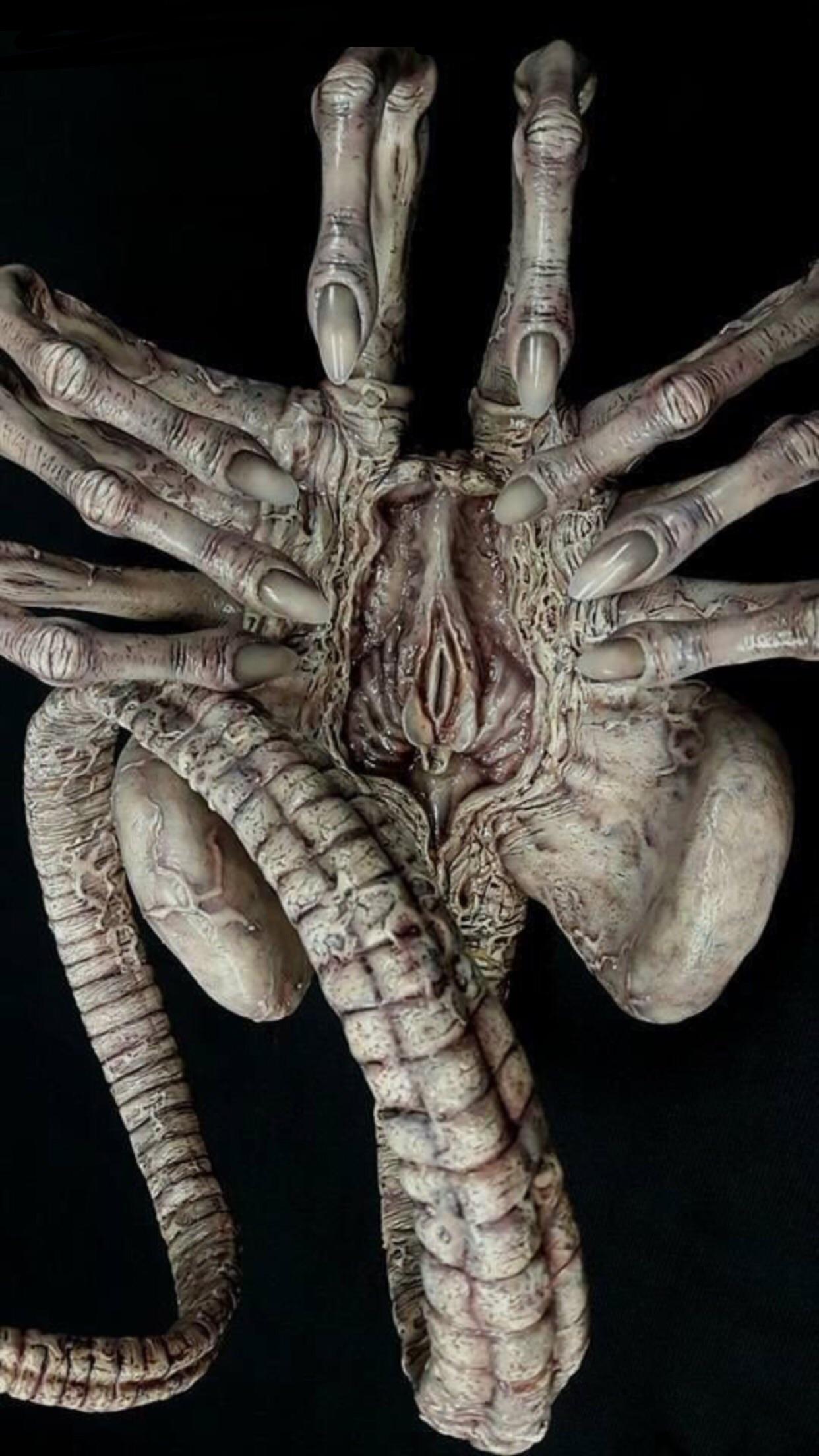 1242x2208, 226 Kb / чужой, ксеноморф, вагина, пальцы