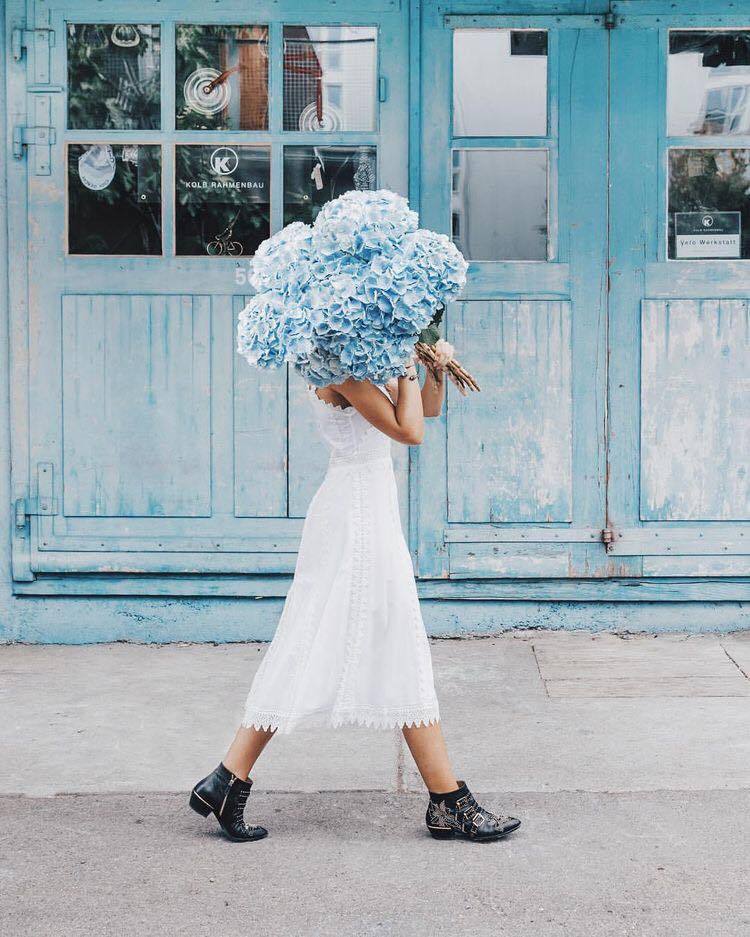 750x937, 112 Kb / цветы, букет, девушка, платье, белое