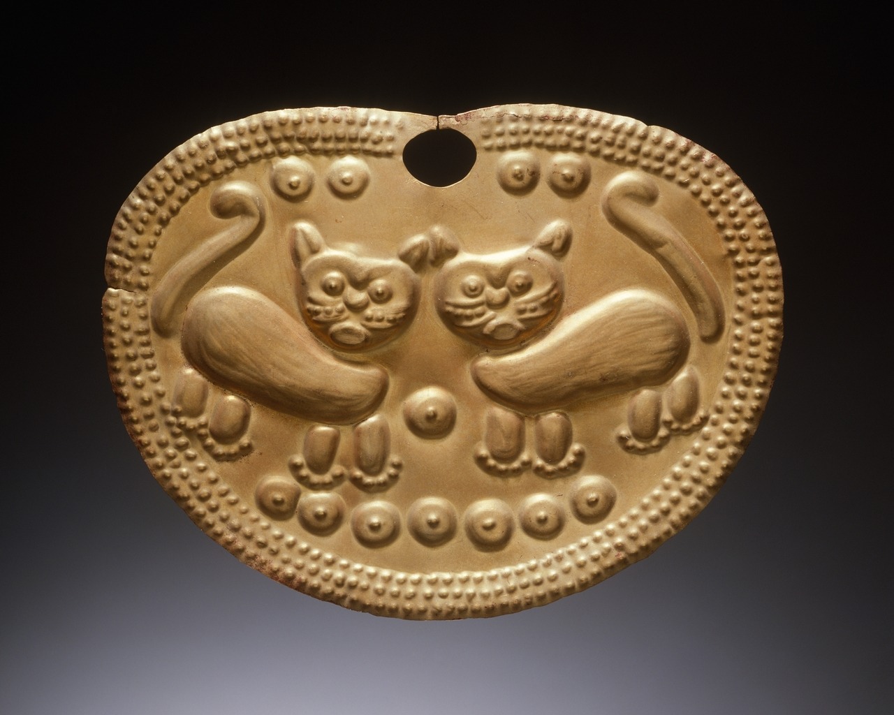 1280x1024, 217 Kb / орнамент, чеканка, антиквариат, коты, сиськи, Перу