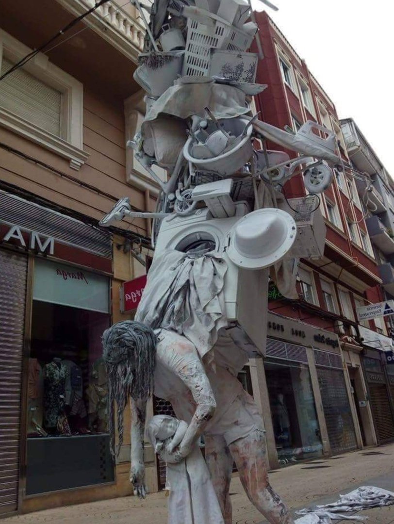 812x1080, 158 Kb / мать, памятник, стиралка