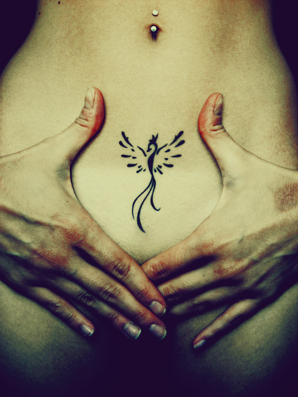 600x800, 99 Kb / руки, живот, пирсинг, тату, феникс