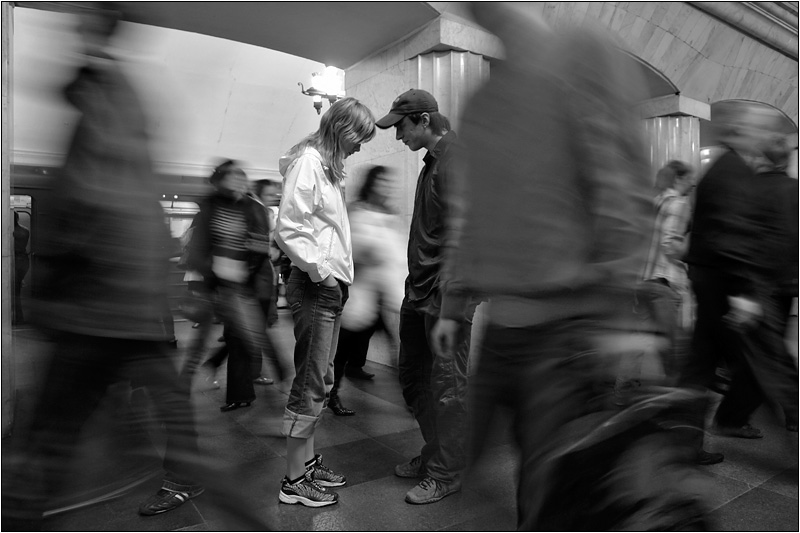 800x533, 101 Kb / метро, ч/б