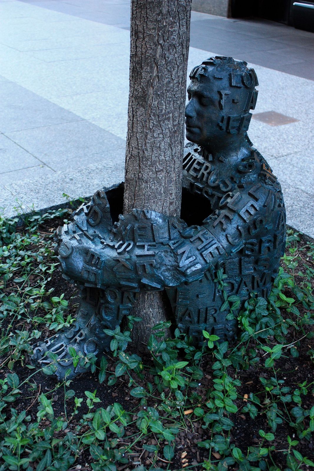 1067x1600, 380 Kb / скульптура, дерево