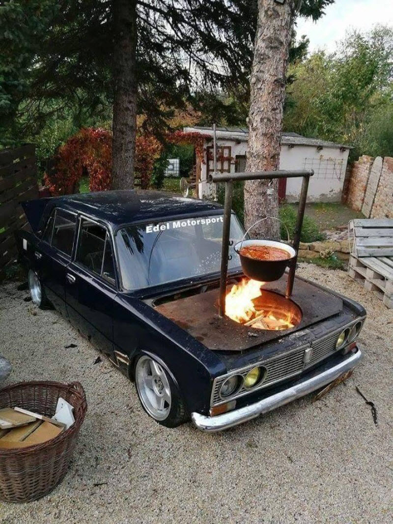 800x1066, 261 Kb / мангал, жигули, костер, котелок