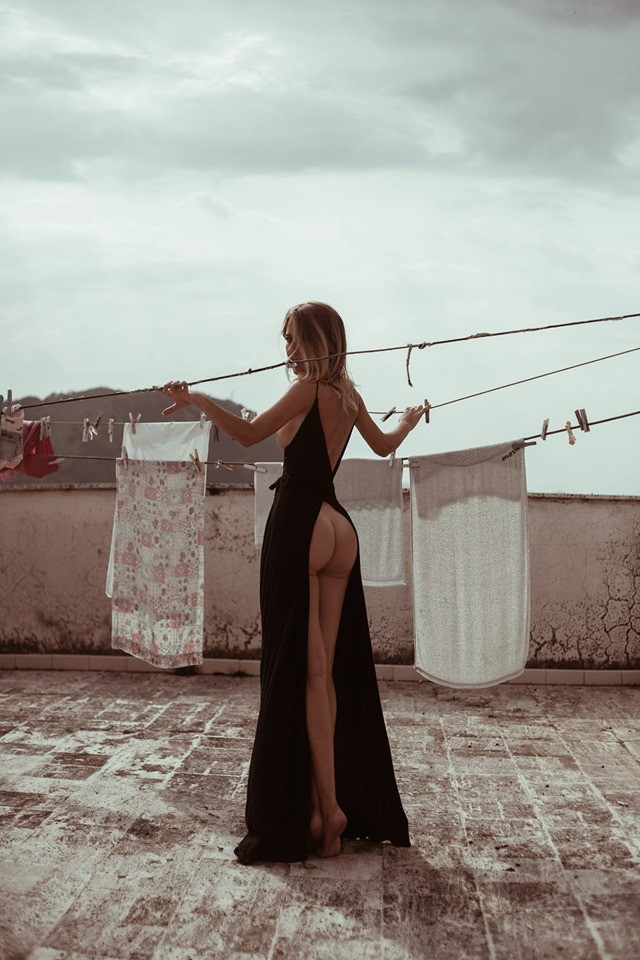 640x960, 149 Kb / белье, разрез, попа, веревки, сушка, прищепки, крыша