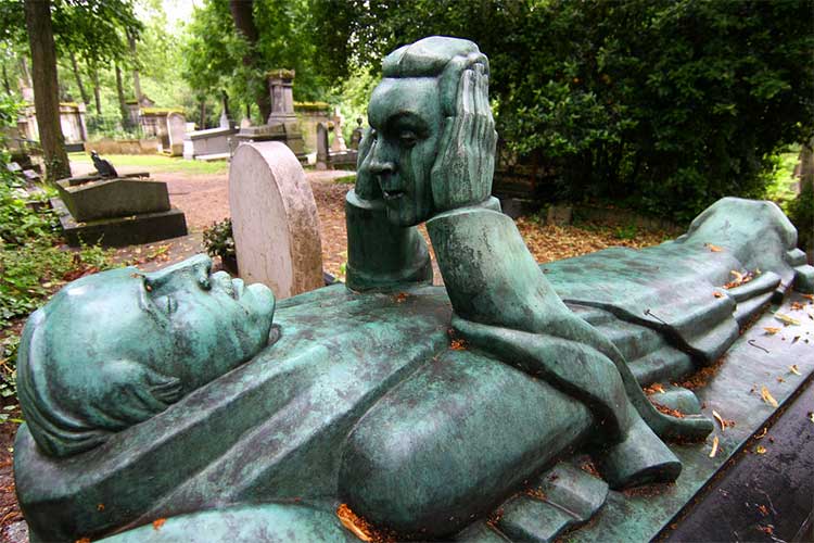 750x500, 68 Kb / надгробие