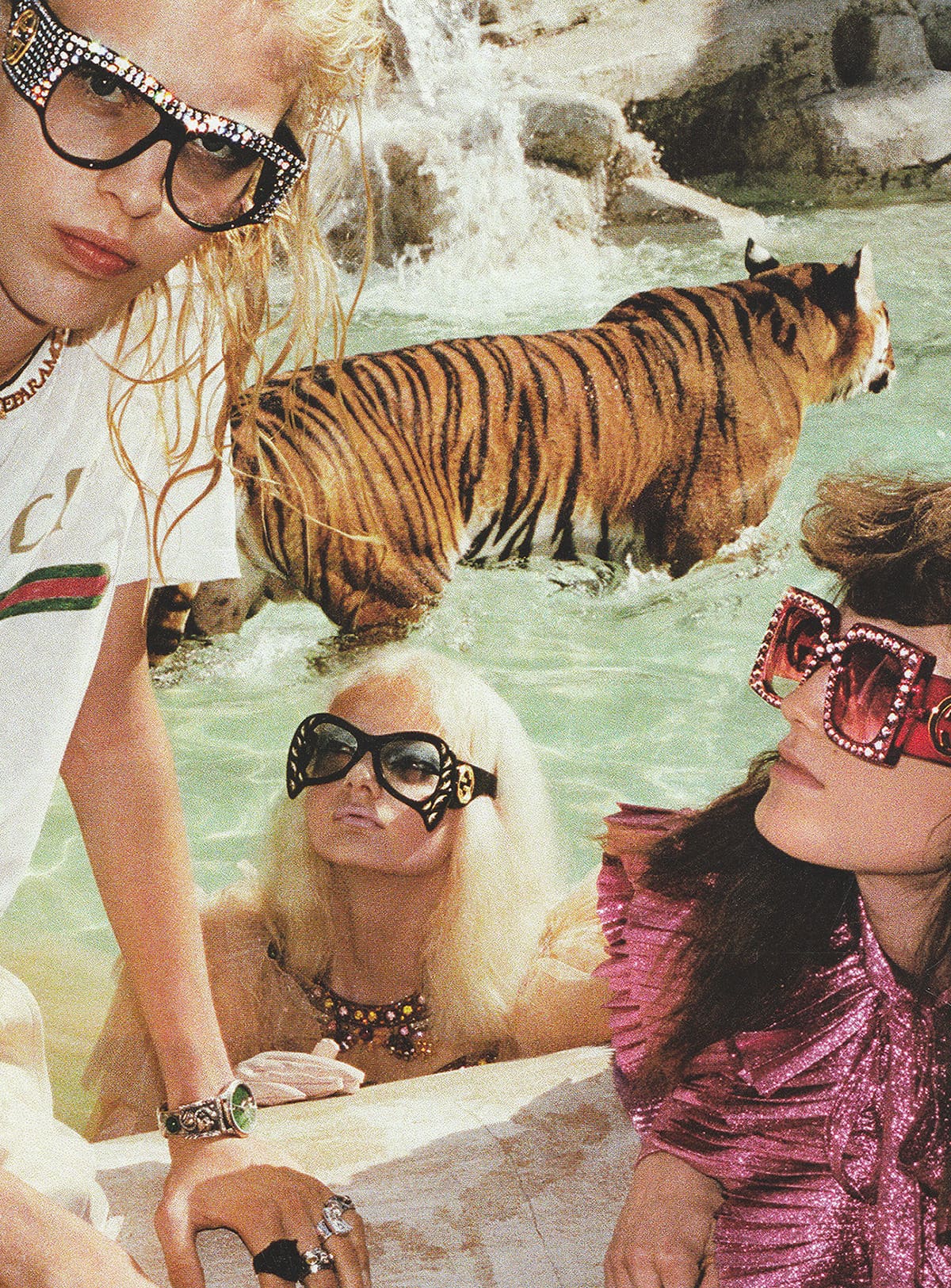 1200x1625, 585 Kb / девки, тигр, очки, диско