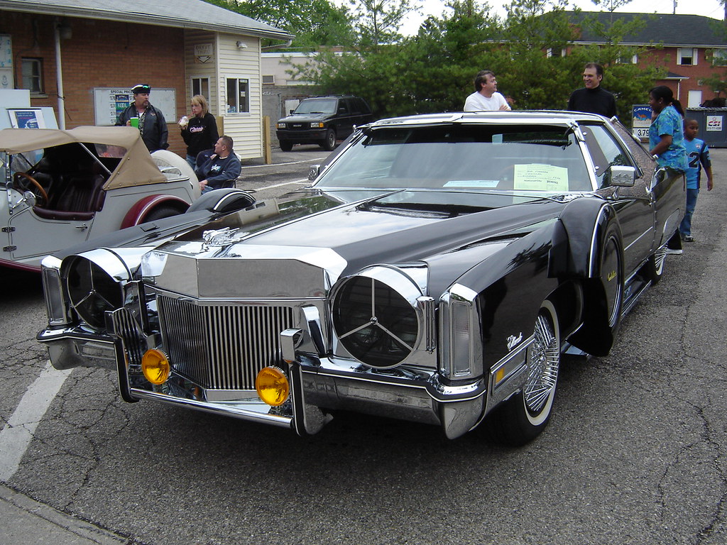 1024x768, 285 Kb / кадиллак, пимпмобиль, тюннинг