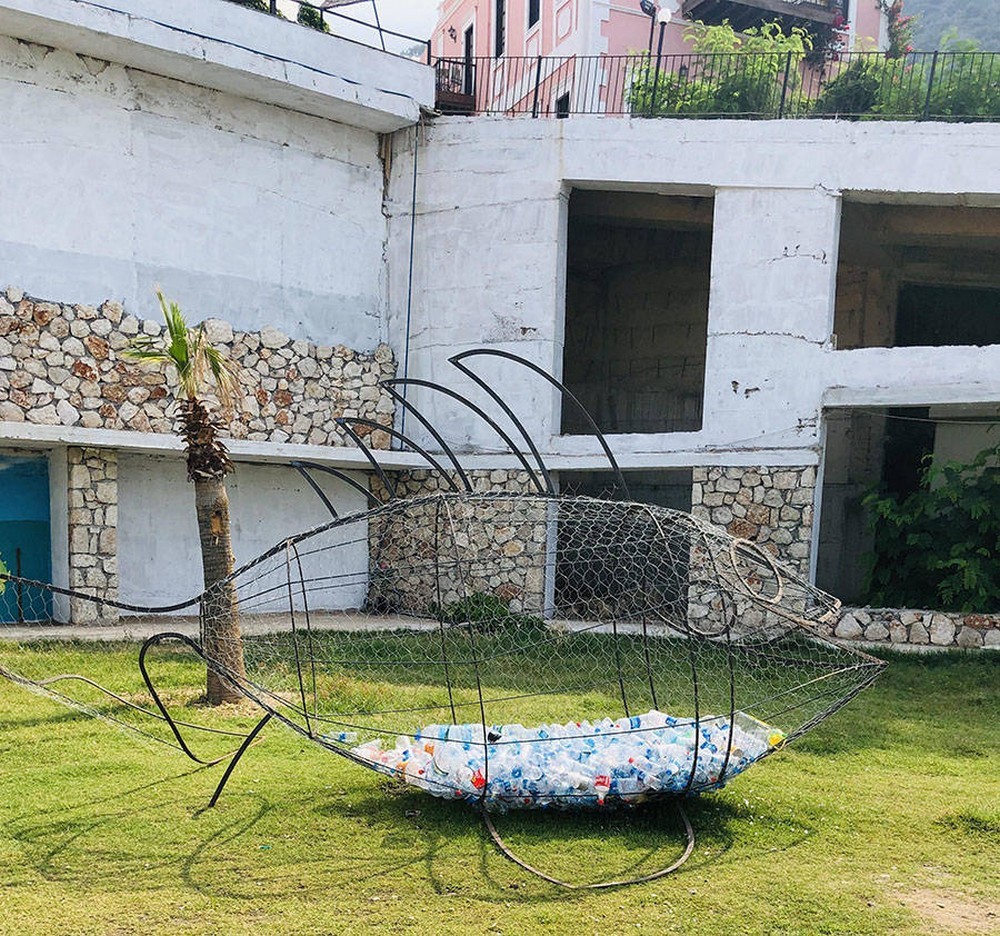 1000x936, 372 Kb / рыба, мусор, пластик