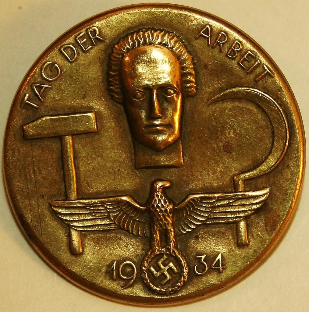 1014x1024, 202 Kb / немцы, медаль, серп, молот, трудодень, день труда, 1 мая