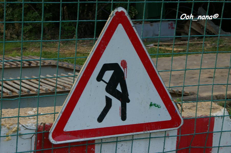 903x600, 145 Kb / знак, зомби, голова, кровь