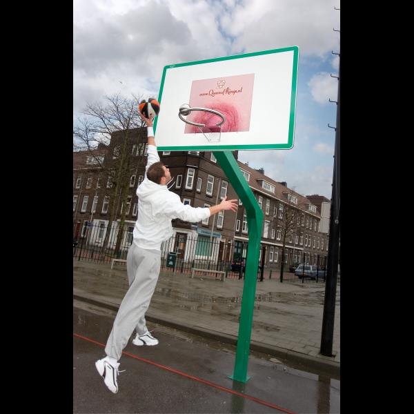 600x600, 192 Kb / баскетбол, сосок