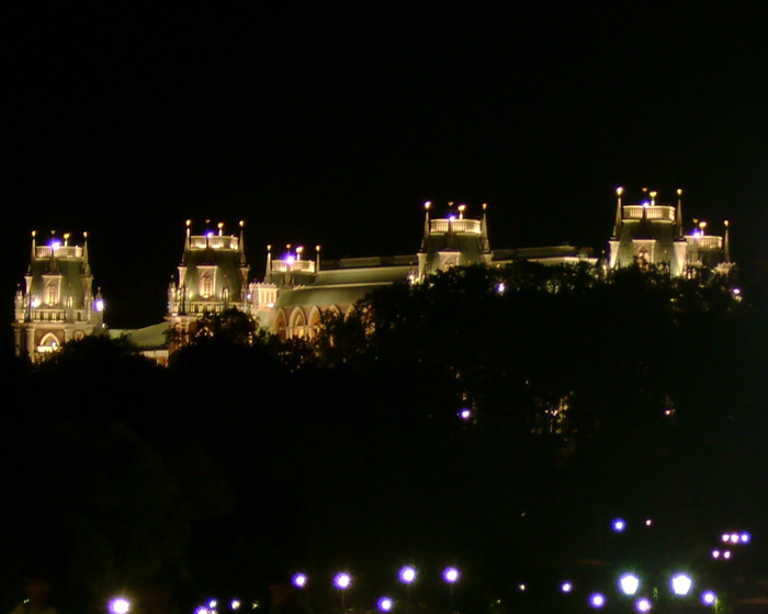 700x560, 78 Kb / ночь, город