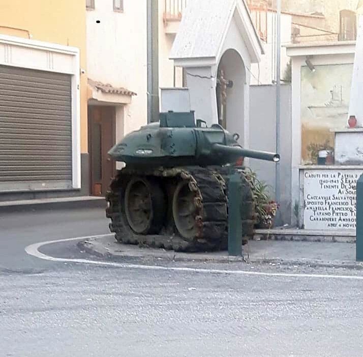 714x701, 106 Kb / танк