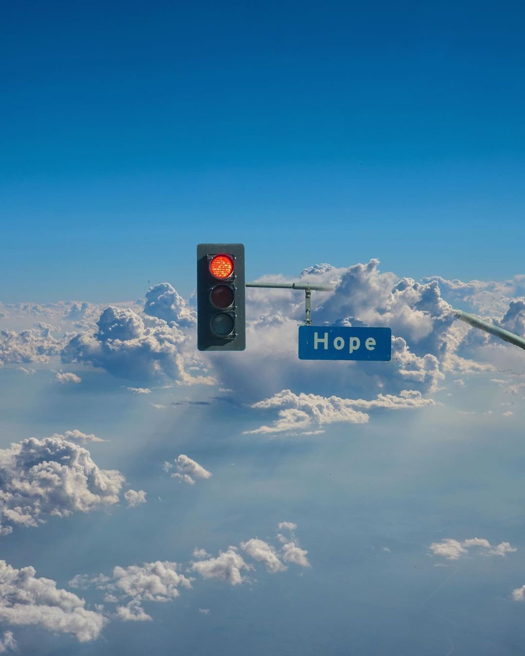 1080x1349, 103 Kb / облака, надежда, светофор, небеса