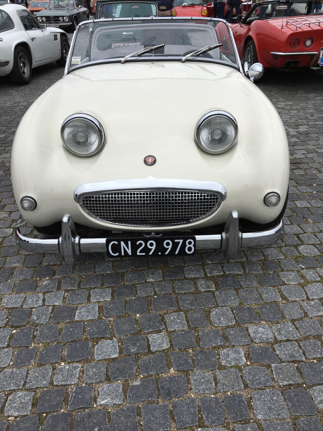 1125x1500, 610 Kb / кабриолет, брусчатка, остин, ретромобиль, рожица, Austin-Healey Sprite 1959