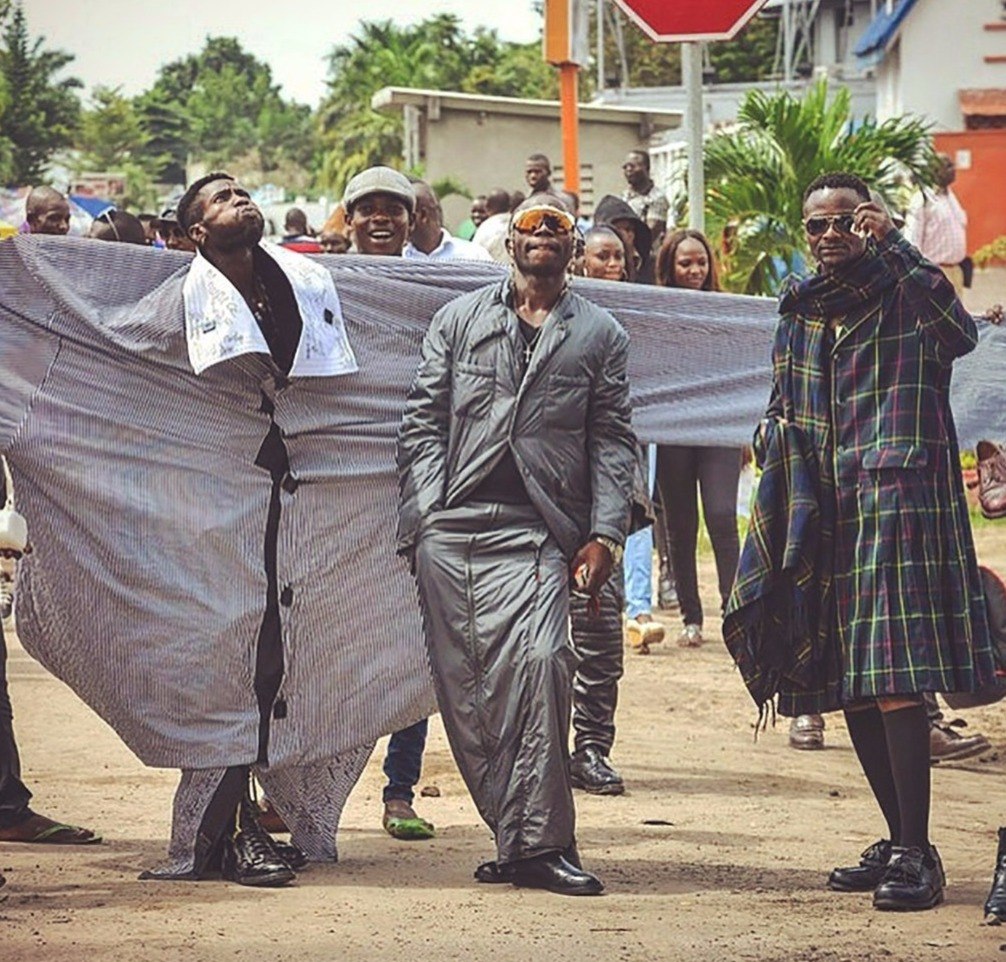 1006x962, 252 Kb / негры, писк, мода, верхняя, одежда