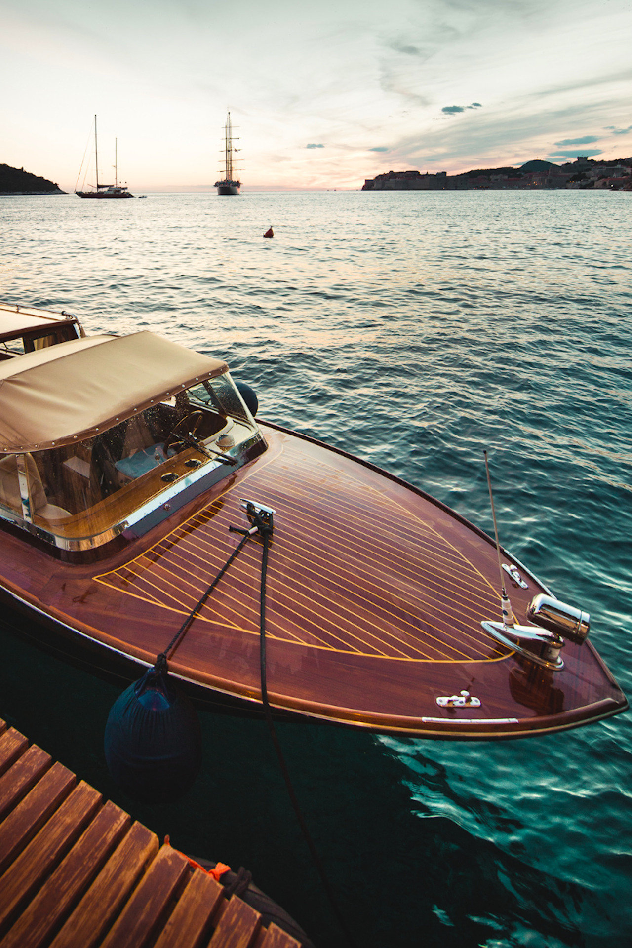 1280x1920, 632 Kb / лодка, катер, парусник, море, яхта, канат