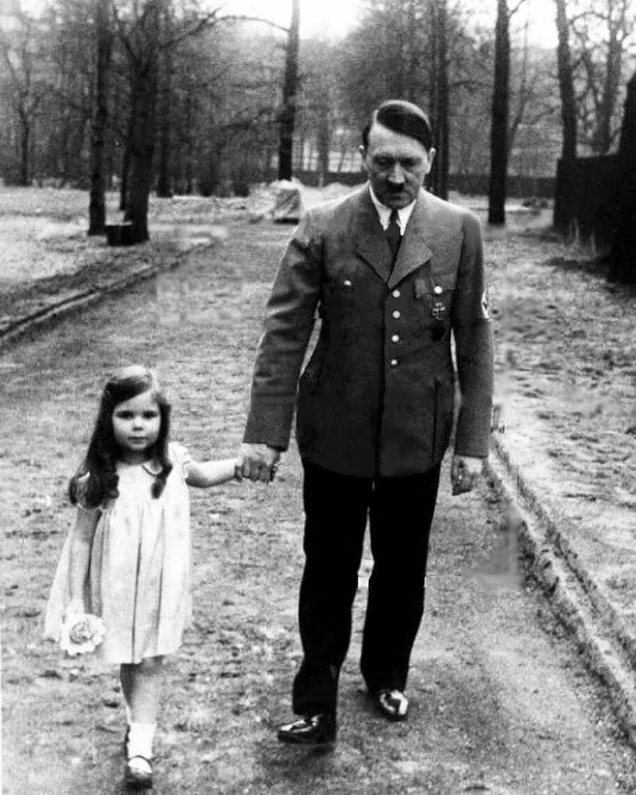 914x1142, 144 Kb / адольф, хельга, парк, аллея, ч/б