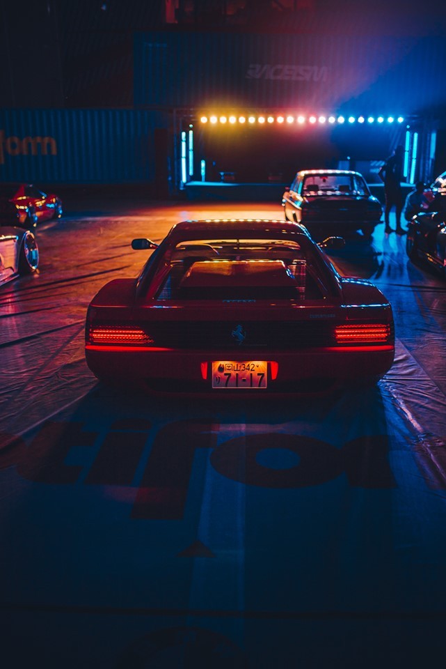 641x960, 92 Kb / автомобиль, огни, ночь, феррари, контейнер