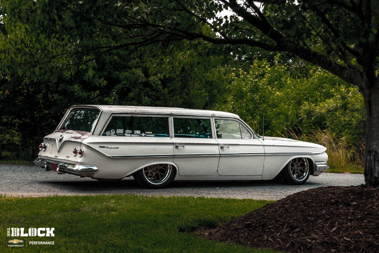 1280x853, 282 Kb / автомобиль, универсал, кладовка, дерево, шевролет