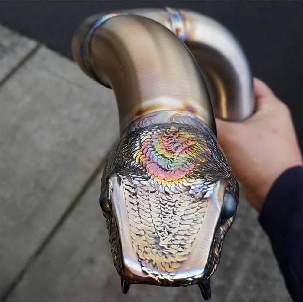 1002x997, 103 Kb / труба, змея, голова, сварка, нержавеющая сталь, выхлоп