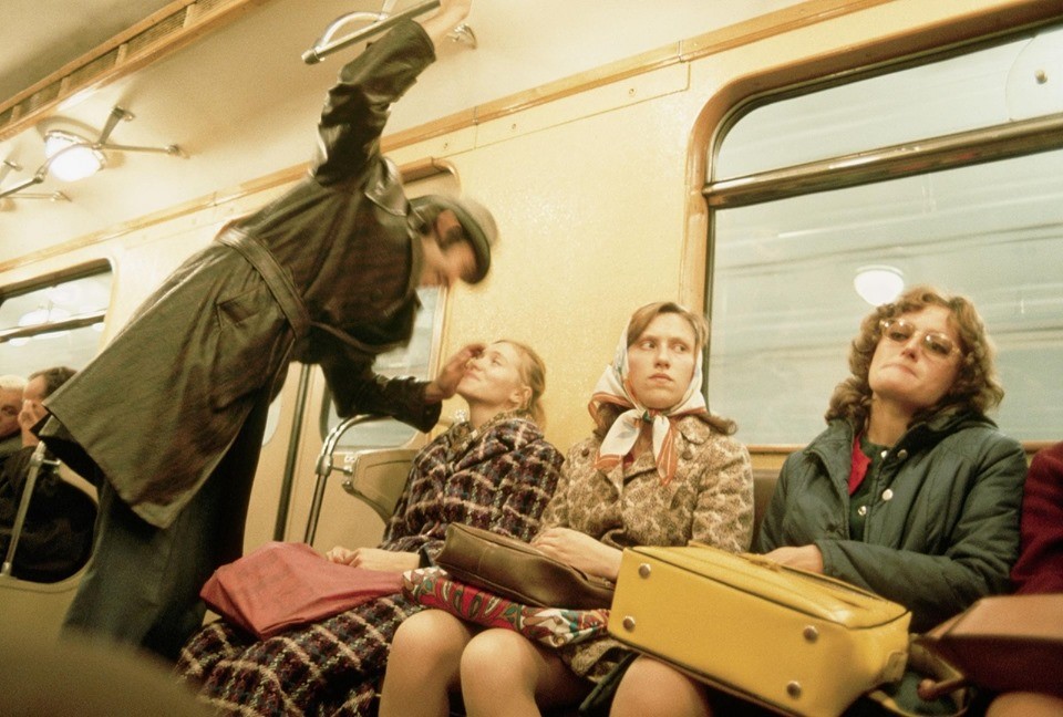 960x648, 147 Kb / метро, пассажиры