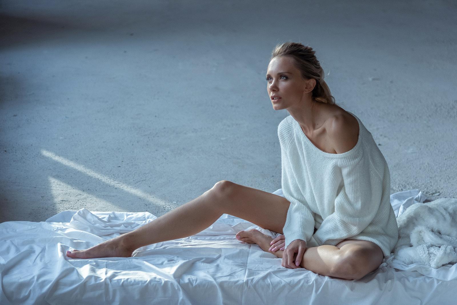 1600x1068, 176 Kb / BIOCITY2, Оксана, свитер, блондинка