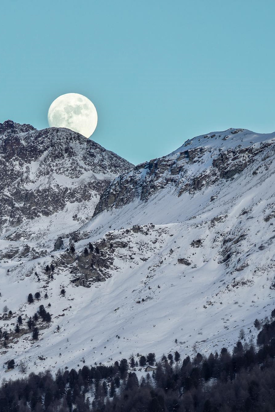 900x1350, 368 Kb / горы, луна, полнолуние