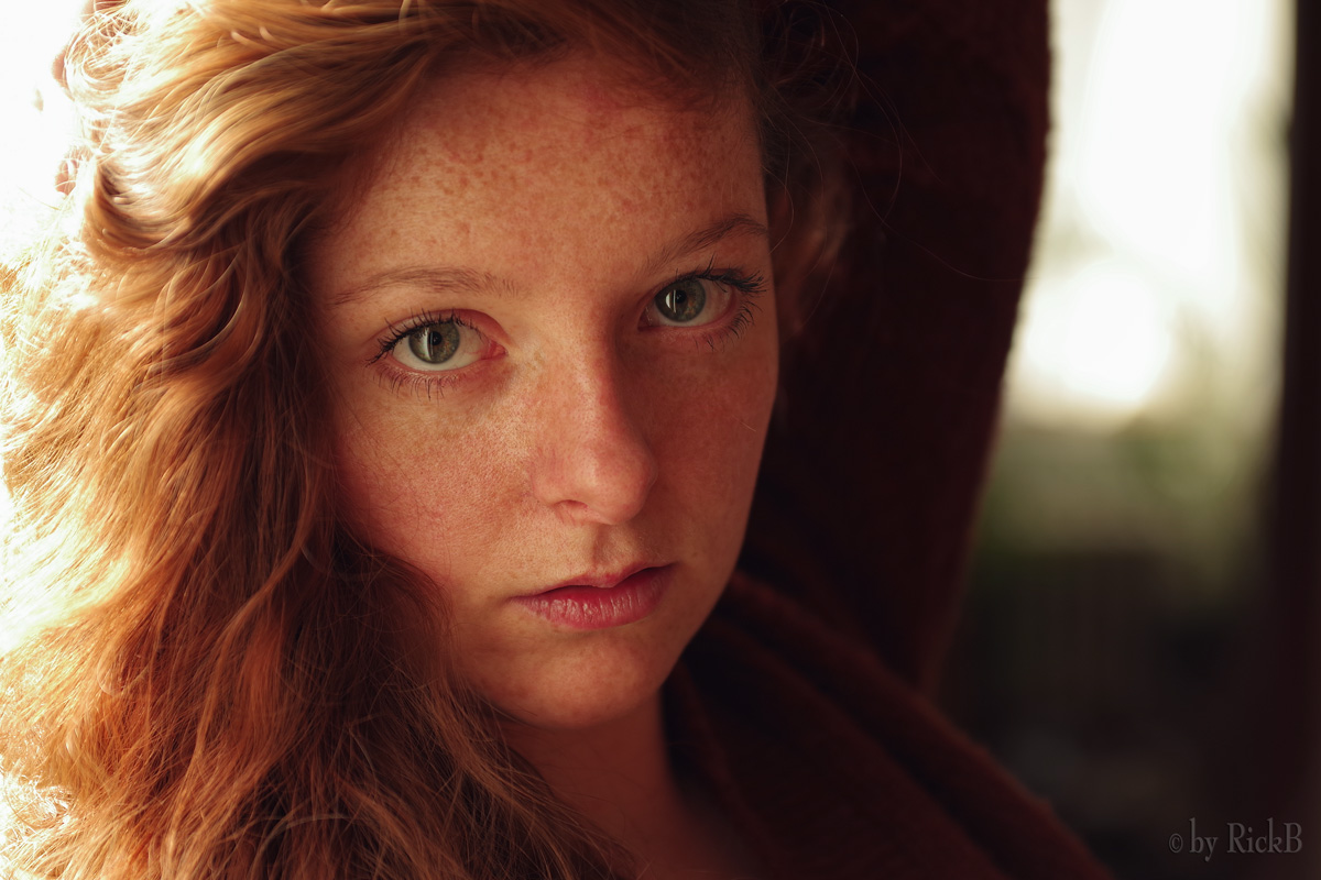 1200x800, 246 Kb / лицо, рыжая