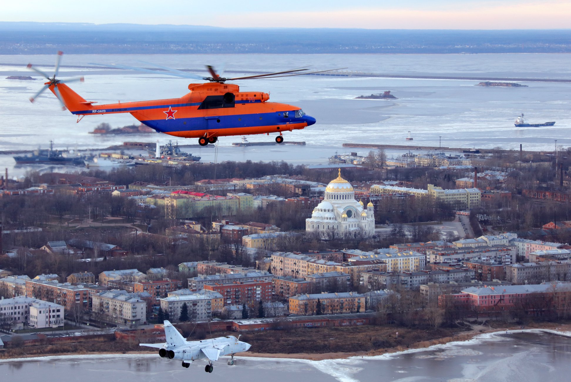 1944x1301, 491 Kb / вертолет, храм, самолет, Кронштадт