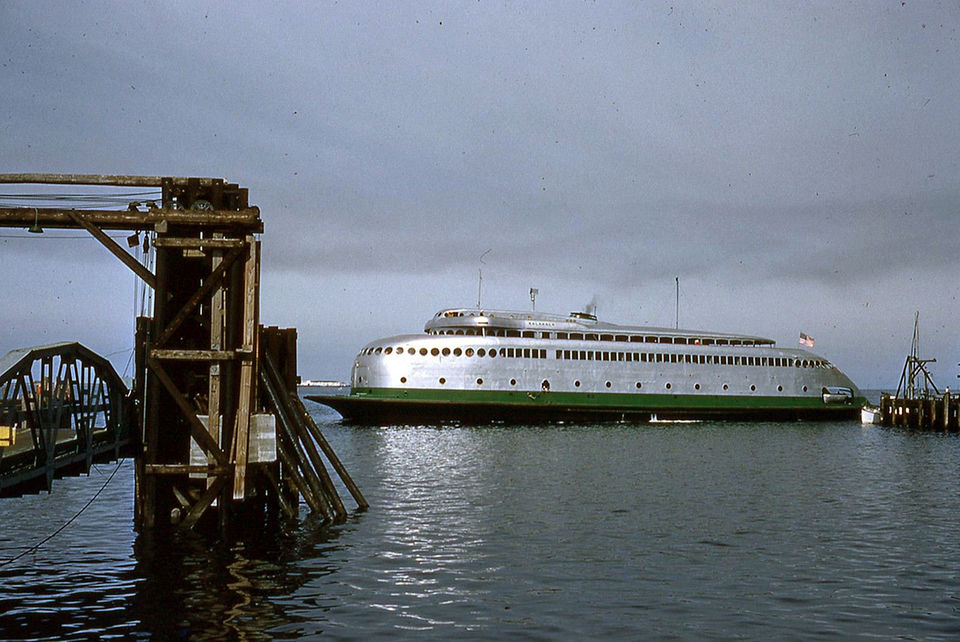 960x642, 126 Kb / США, паром, дизайн,