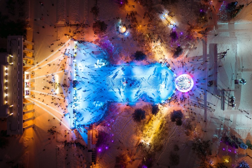 860x573, 240 Kb / каток, Новосибирск, театр, площадь, елка, огни